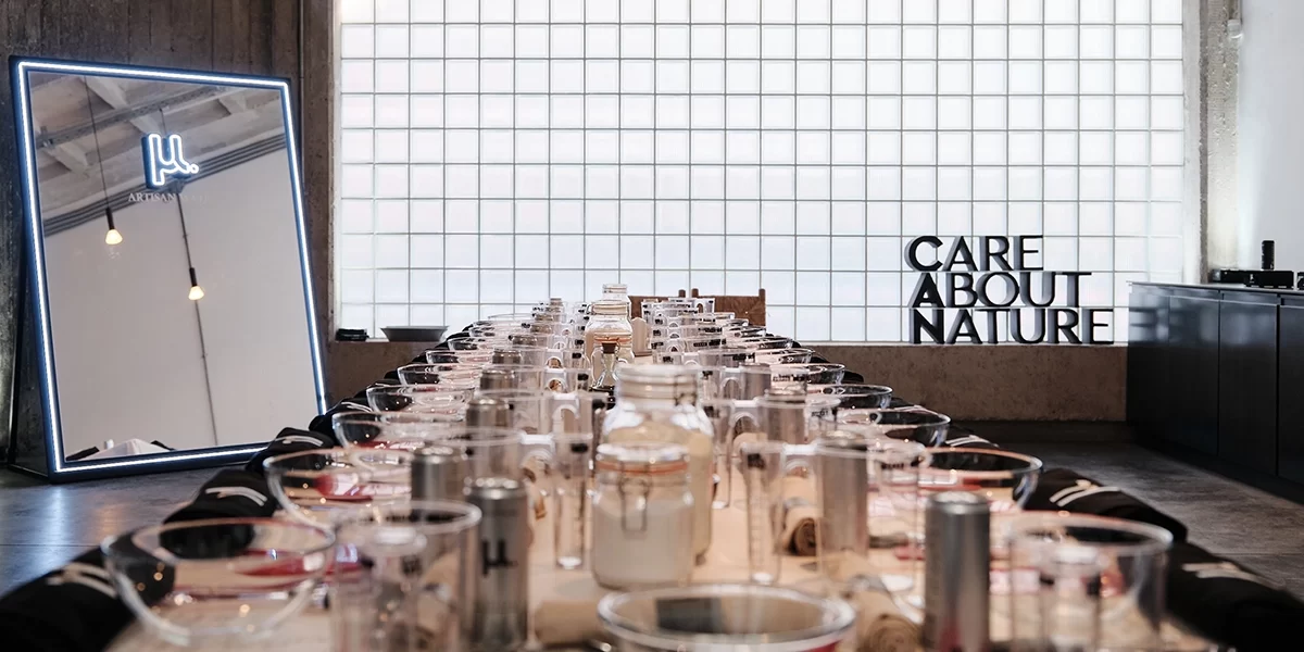 μ. Artisan Water: The packaging of the future stars in a unique brunch
